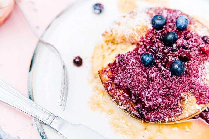 berries-blur-cake-709832